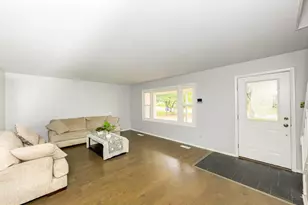 12319 Manvel Ln, Bowie, MD 20715 - Photo 9