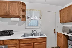 2015 Ray Leonard Rd, Landover, MD 20785 - Photo 5