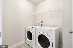 9407 Geaton Park Pl, Lanham, MD 20706 - Photo 25