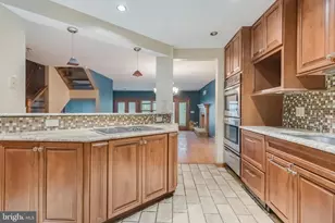 8231 Northlake Ct, Laurel, MD 20707 - Photo 13