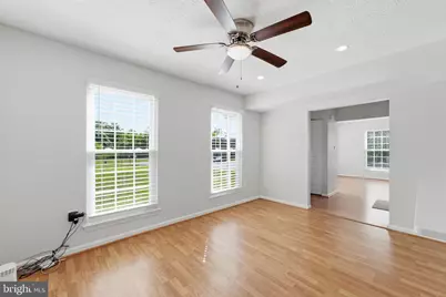 2401 W Rosecroft Village Circle, Oxon Hill, MD 20745 - Photo 11