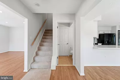 2401 W Rosecroft Village Circle, Oxon Hill, MD 20745 - Photo 15
