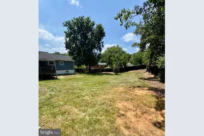 6902 Vallery Street, Riverdale, MD 20737 - Photo 5