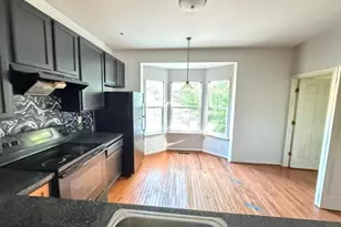 12119 Sutton Ln, Bowie, MD 20720 - Photo 3