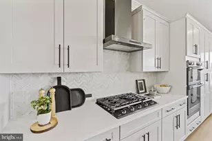 111 Smt Pt Blvd, Bowie, MD 20716 - Photo 3