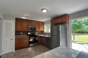 5620 Galloway Dr, Oxon Hill, MD 20745 - Photo 5