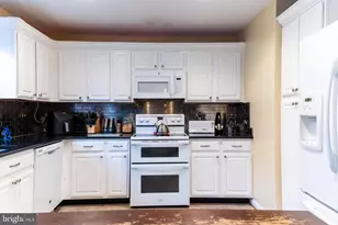 1400 Estelle Dr, Oxon Hill, MD 20745 - Photo 31