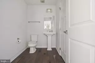 8100 Miner St, Greenbelt, MD 20770 - Photo 7