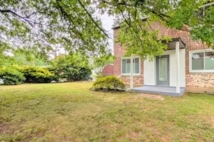 18 Ridge Rd, Greenbelt, MD 20770 - Photo 3