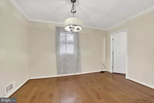 3809 Walnut Ln, Suitland, MD 20746 - Photo 7