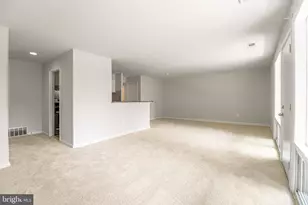 526 Wilson Bridge Dr, Oxon Hill, MD 20745 - Photo 21