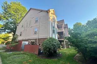 9704 Lake Pointe, Upper Marlboro, MD 20774 - Photo 3