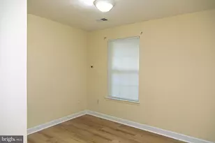 7029 Onyx Ct, Capitol Heights, MD 20743 - Photo 11
