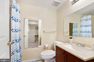 2505 Falling Brook Terrace, Hyattsville, MD 20783 - Photo 11