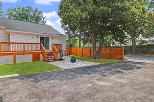 4719 Rittenhouse St, Riverdale, MD 20737 - Photo 37
