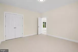 5405 Auth Rd, Suitland, MD 20746 - Photo 37