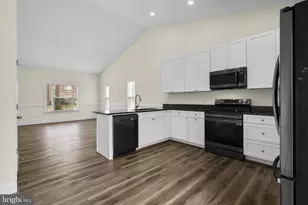 5405 Auth Rd, Suitland, MD 20746 - Photo 15
