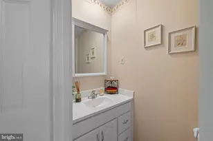 12623 Kembridge Dr, Bowie, MD 20715 - Photo 11