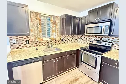 6001 Surrey Square Lane, District Heights, MD 20747 - Photo 5