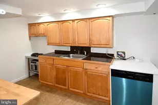 301 Loureiro Ln, Oxon Hill, MD 20745 - Photo 35