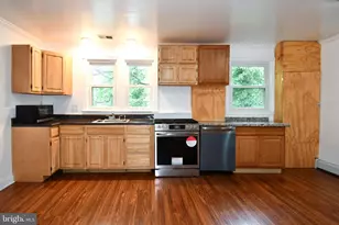 301 Loureiro Ln, Oxon Hill, MD 20745 - Photo 9
