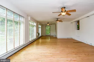 301 Loureiro Ln, Oxon Hill, MD 20745 - Photo 3