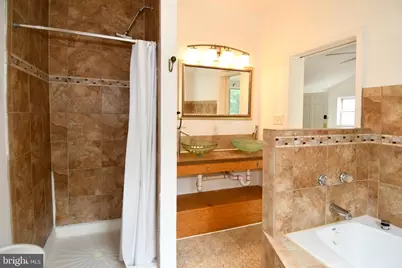 301 Loureiro Lane, Oxon Hill, MD 20745 - Photo 25