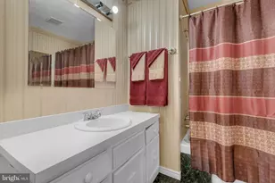 10815 Garnet Dr, Upper Marlboro, MD 20772 - Photo 21