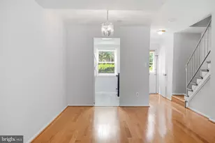 8026 Lakecrest Dr, Greenbelt, MD 20770 - Photo 13