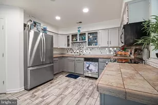 6211 Gilbralter Ln, Bowie, MD 20720 - Photo 5