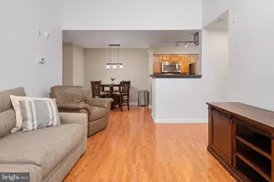8961 Town Center Cir, Upper Marlboro, MD 20774 - Photo 11