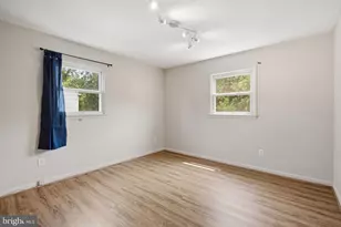 8813 Patricia Ct, College Park, MD 20740 - Photo 15