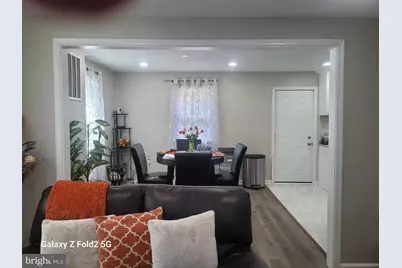16309 Holly Hill Drive, Waldorf, MD 20601 - Photo 5