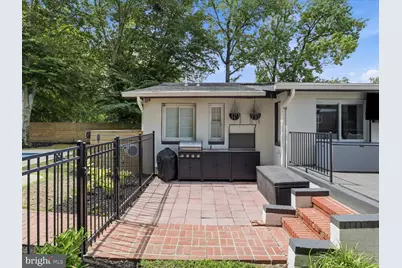 6410 Bushey Drive, Temple Hills, MD 20748 - Photo 7
