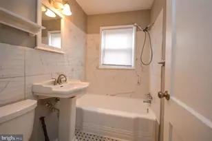 5000 Surrey Ln, Hyattsville, MD 20784 - Photo 15
