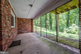 12208 Westview Dr, Upper Marlboro, MD 20772 - Photo 9