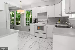 12204 Kinloch Ct, Upper Marlboro, MD 20772 - Photo 9