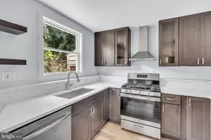7536 Abbington Dr, Oxon Hill, MD 20745 - Photo 11