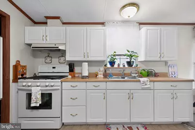 9413 Gumtree Park Street, Capitol Heights, MD 20743 - Photo 13