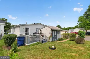9413 Gumtree Park St, Capitol Heights, MD 20743 - Photo 5