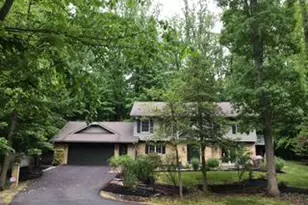 5412 Ridgecroft Dr, Camp Springs, MD 20746 - Photo 1
