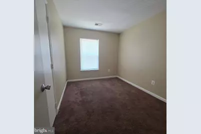 940 Newington Court, Capitol Heights, MD 20743 - Photo 9
