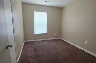 940 Newington Ct, Capitol Heights, MD 20743 - Photo 9