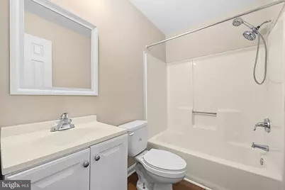 4004 Hobart Court, Springdale, MD 20774 - Photo 23