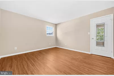 4004 Hobart Court, Springdale, MD 20774 - Photo 17