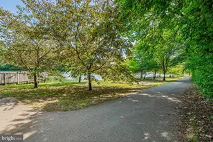 15616 Everglade Ln, Bowie, MD 20716 - Photo 9