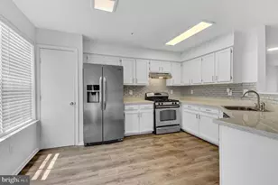 6853 Jade Ct, Capitol Heights, MD 20743 - Photo 7