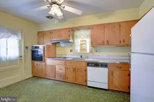 5907 Bedford Ln, Clinton, MD 20735 - Photo 11