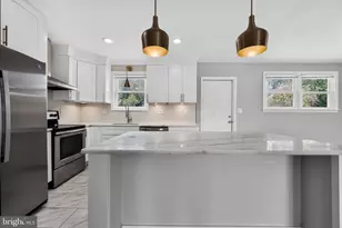 4402 Ridgecrest Dr, Suitland, MD 20746 - Photo 11