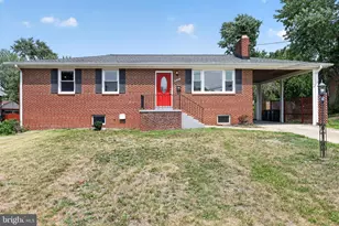 4402 Ridgecrest Dr, Suitland, MD 20746 - Photo 1